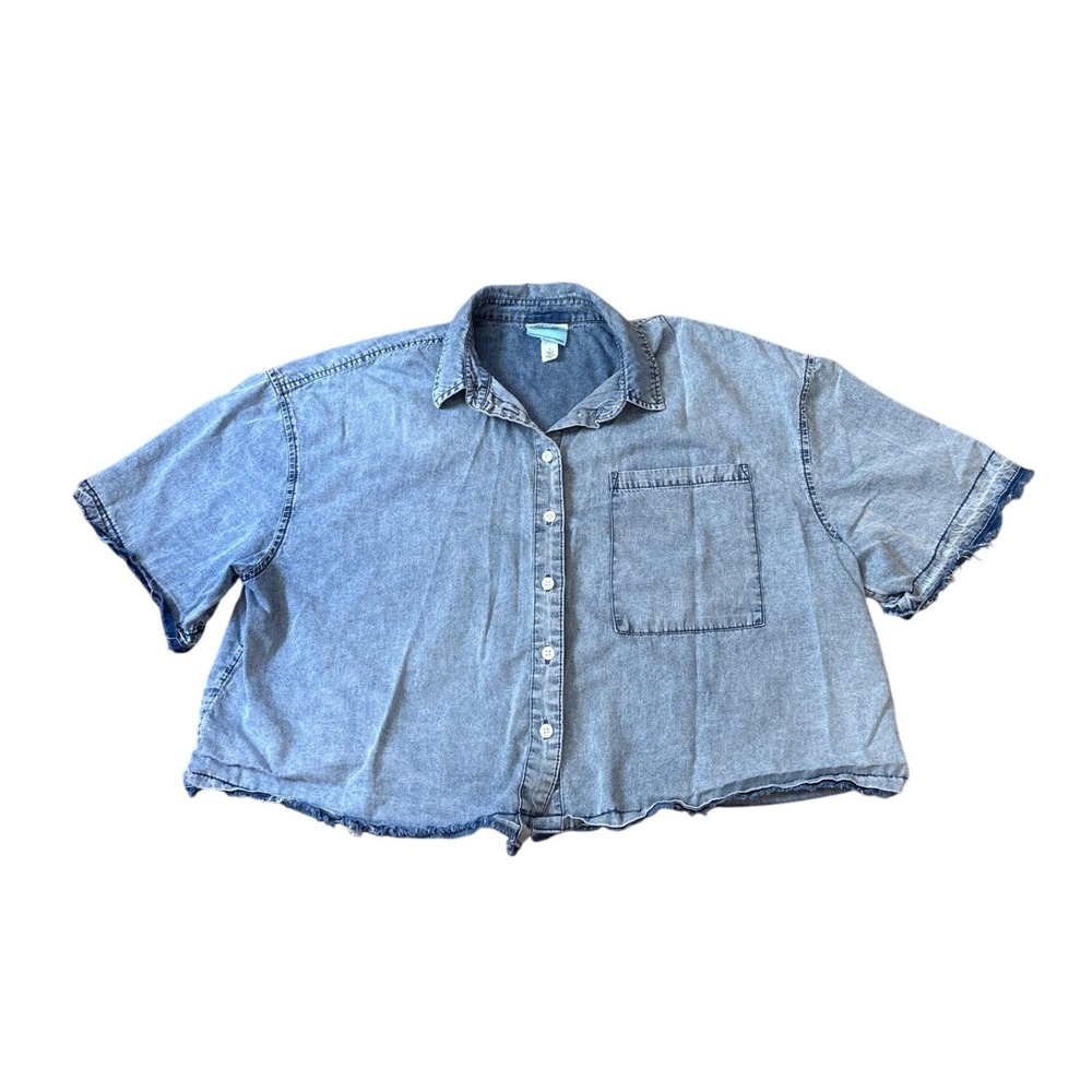 Future Collective Denim Shirt Women Blue Acid Wash Cropped Raw Hem SIZE‎ Small
